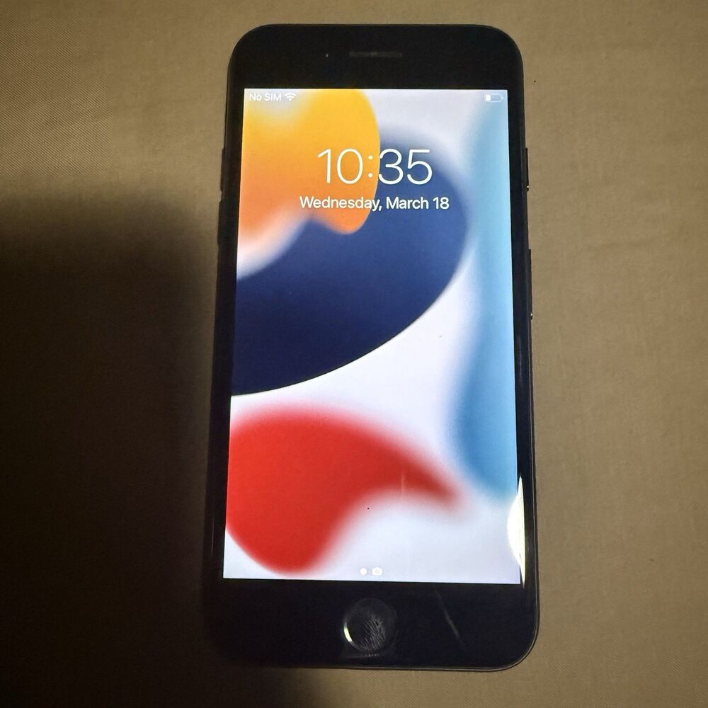 Apple iPhone 7 Black 32GB Factory Unlocked